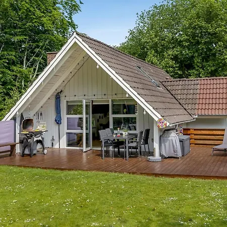 Ejvind - 30km From The Sea By Interhome 度假居 *