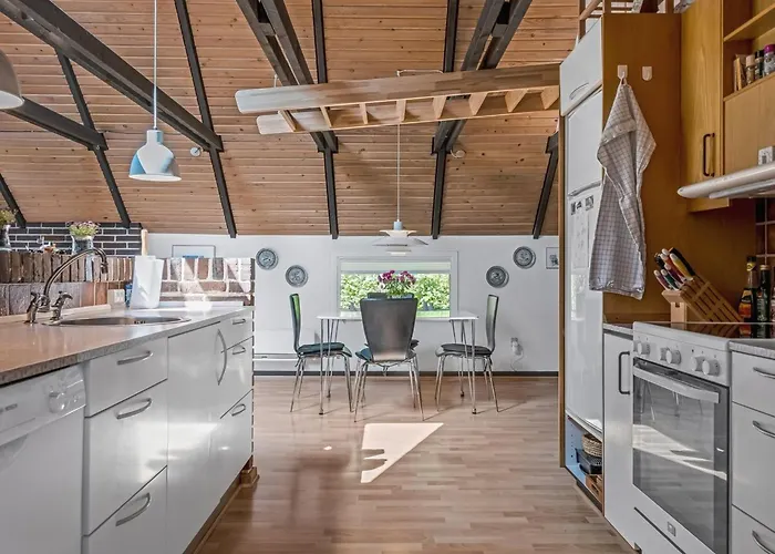 Ejvind - 30km From The Sea By Interhome Nyaraló